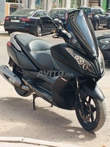 mmmmoto Kymco 300 i model 2014 