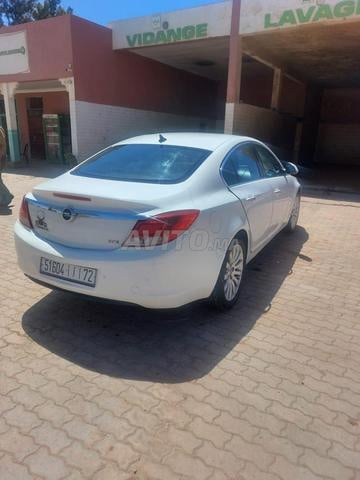 أوبل إنسيجنيا ديزل يدوي 2011 في مراكش