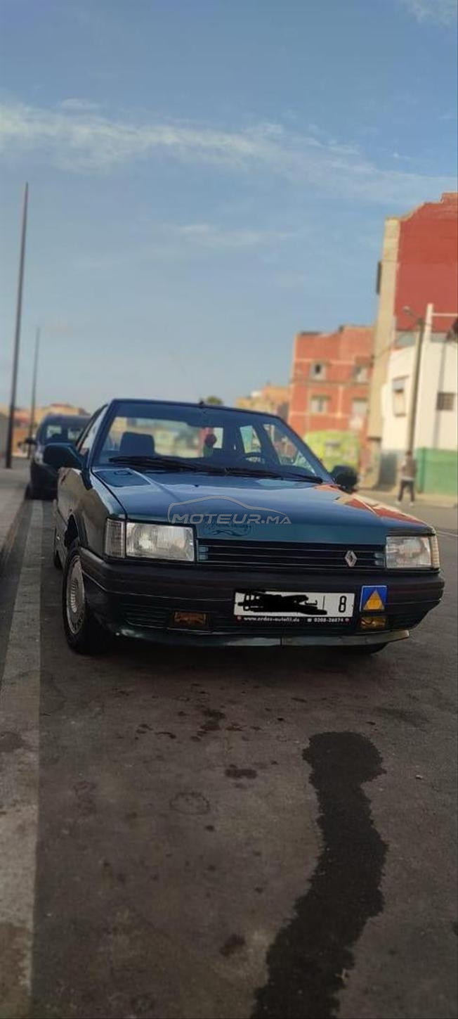 Renault 21