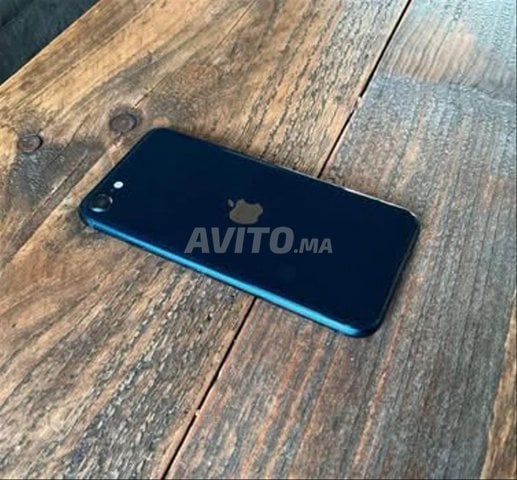 iPhone SE 2020 bon etat