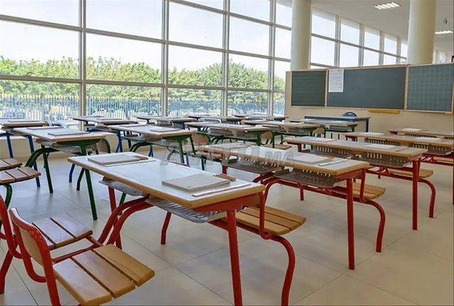 Bureau scolaire double