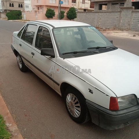 Opel Kadett Diesel Manuelle 1988 à Khouribga