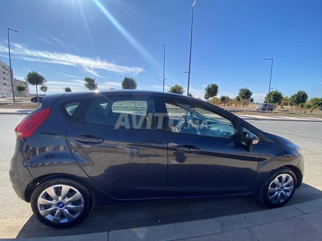 ford fiesta tres bonne état 