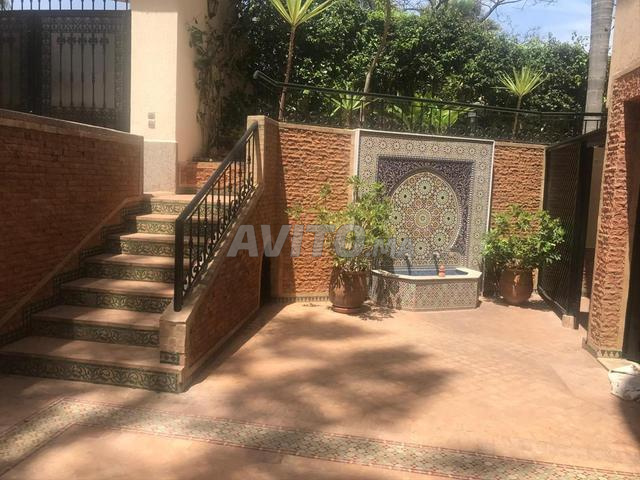 Villa parfaitement entretenue sur 3 niveaux - 2