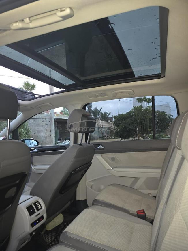 Volkswagen Touran Diesel Manuelle 2015 à El Jadida