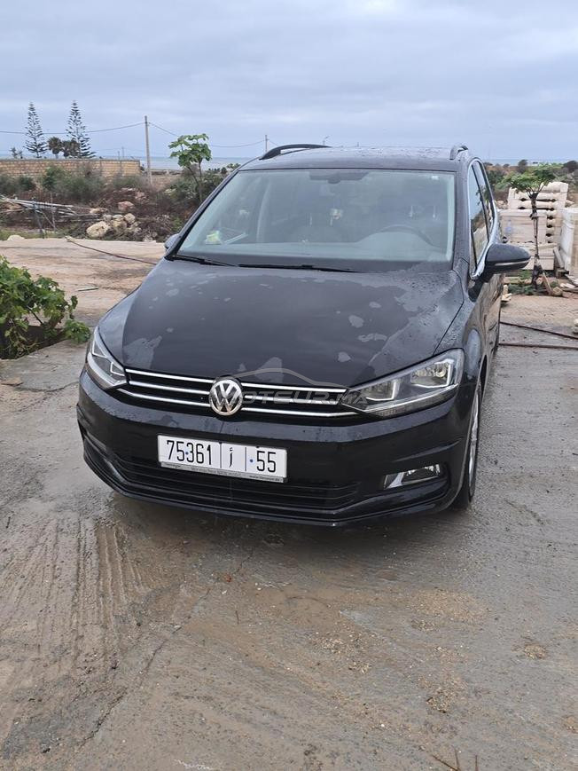 Volkswagen Touran Diesel Manuelle 2015 à El Jadida