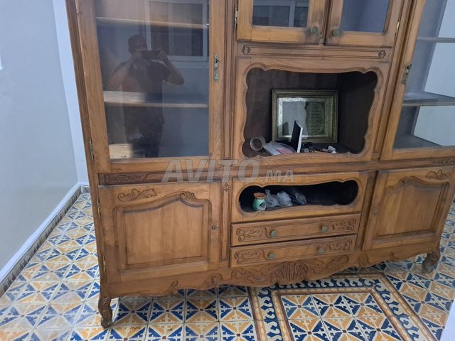 Vitrine en bois massif