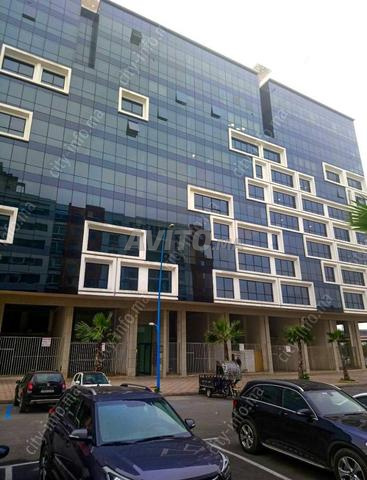 Plateau de Bureau Moderne et Haut Standing