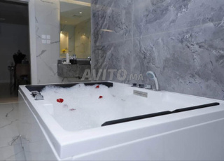 قرب البحر، الأسواق، وكلشي قريب منك.. شقق مثالية