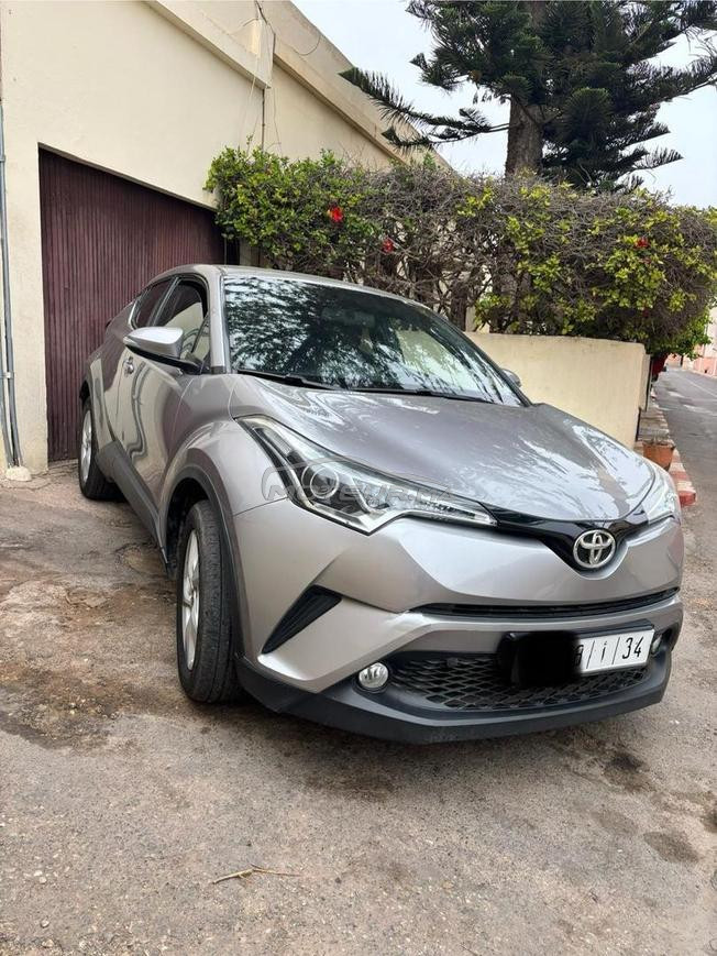 Toyota C-HR Essence Manuelle 2019 à Agadir