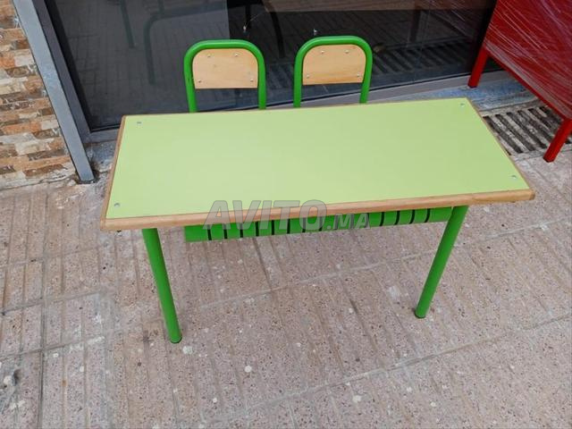table double places aveccasier équipement scolaire