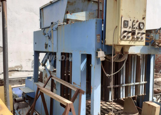 MACHINES POUR AGGLOS