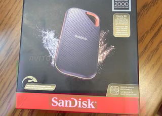 SDSSDE81-4T00-G25 SanDisk Extreme PRO Portable SSD