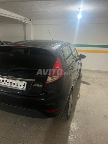 Ford Fiesta Essence Manuelle 2016 à Fès
