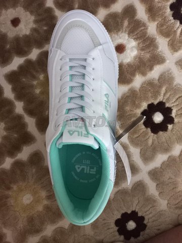 chaussure venue de l Allemagne avec étiquette 
