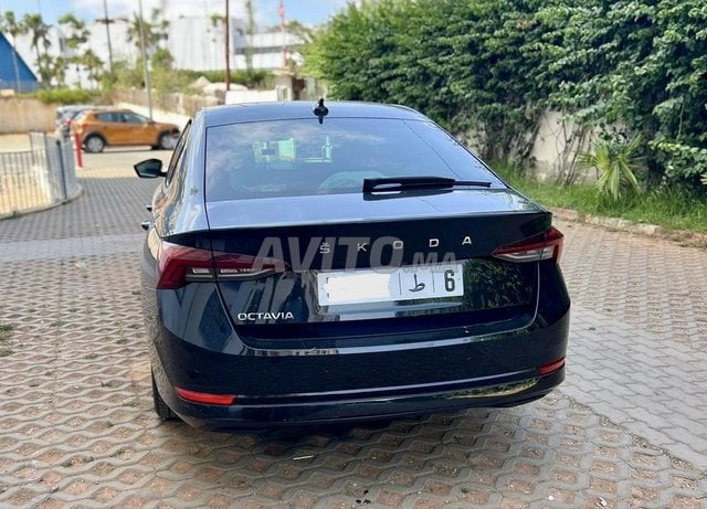 Skoda OCTAVIA business Line 2L automatique 