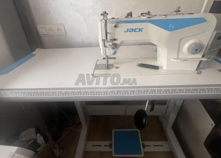 JACK F 5 machine a coudre