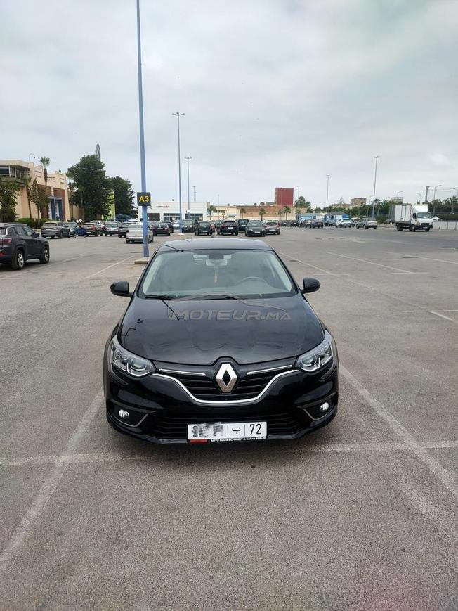megane 4 model 2019 tres bonne état 