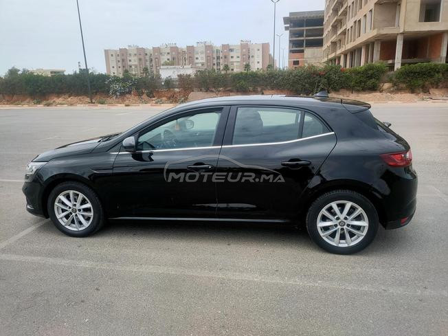 megane 4 model 2019 tres bonne état 