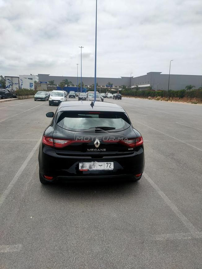 megane 4 model 2019 tres bonne état 