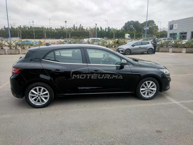 megane 4 model 2019 tres bonne état 