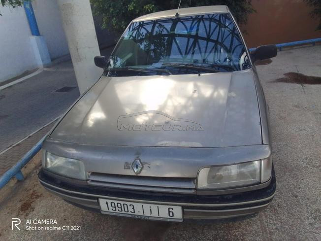 Renault R21 