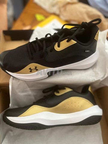 under armour taille 43 original neuf