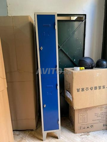 Vestiaire métallique 4portes  armoire casier dispo