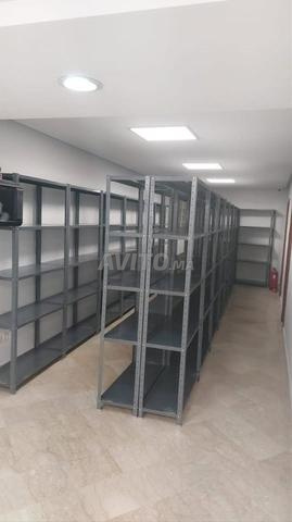 Mobilier métallique pour entreprises - 2