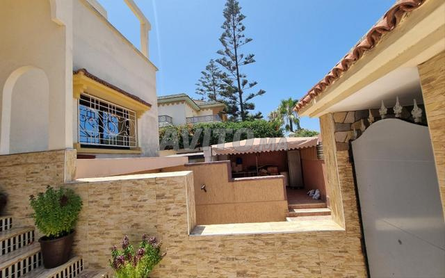 Villa de 560m à Vendre – Hay Al Montalak, Rabat