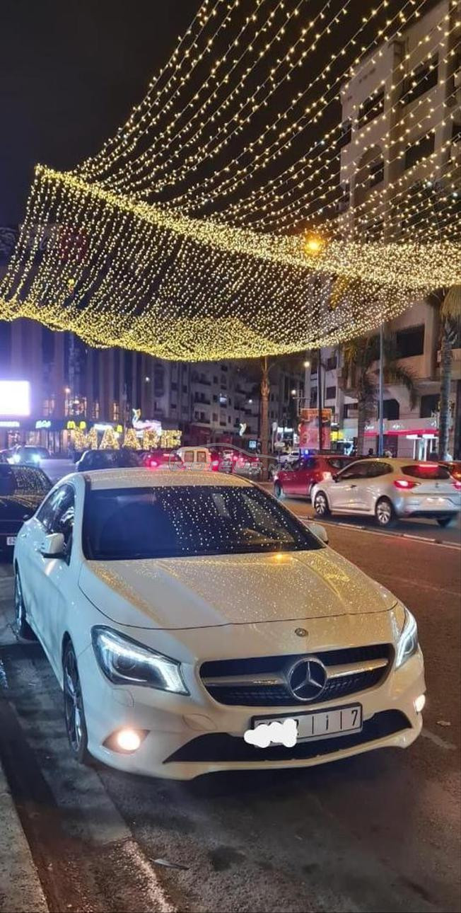 MERCEDES CLA220D Très Bon Etat