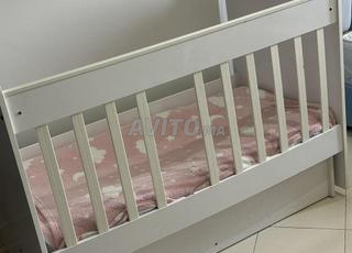 Lit bébé à vendre