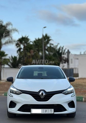 Renault clio 5 automatique  2023 