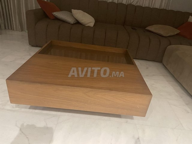 Table basse très moderne 