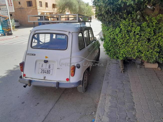 السيارة في حالة جيدة