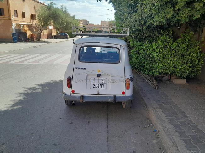 السيارة في حالة جيدة