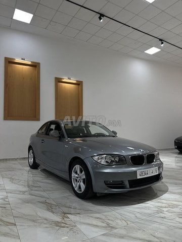 BMW Série 1 Essence Manuelle 2010 à Rabat