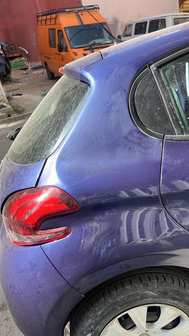 Peugeot 208 essence 