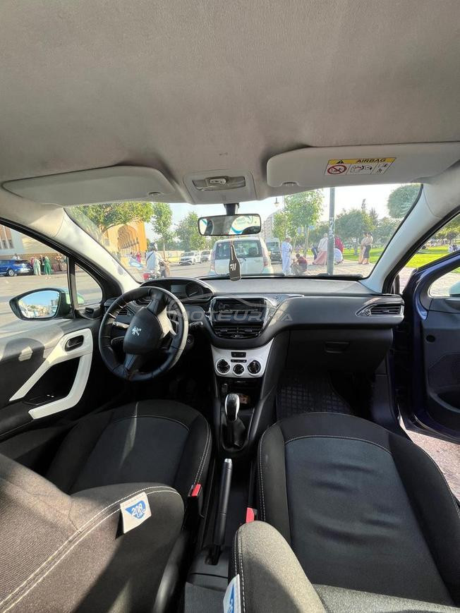 Peugeot 208 essence 