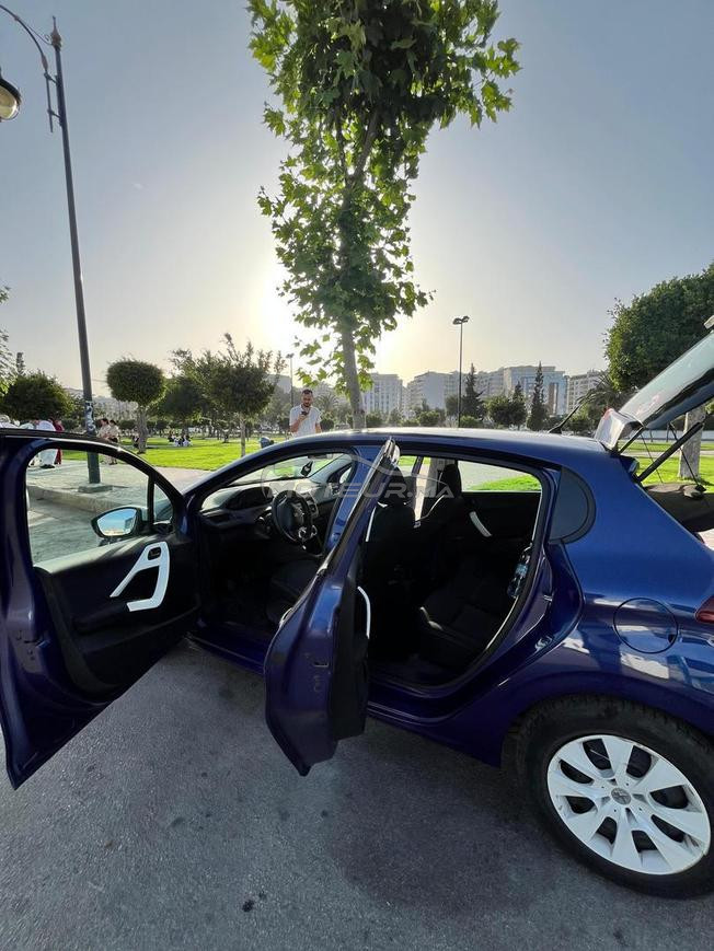 Peugeot 208 essence 