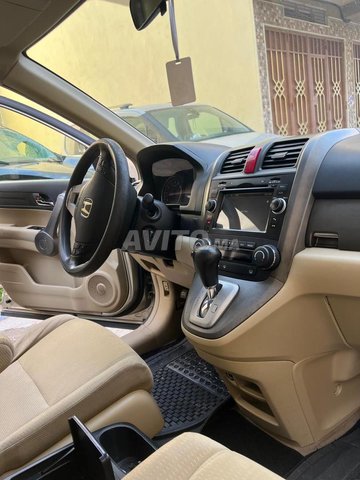 هوندا CR-V بنزين أوتوماتيك 2007 في طنجة