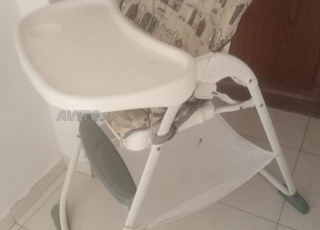 chaise repas bebe en bonne etat