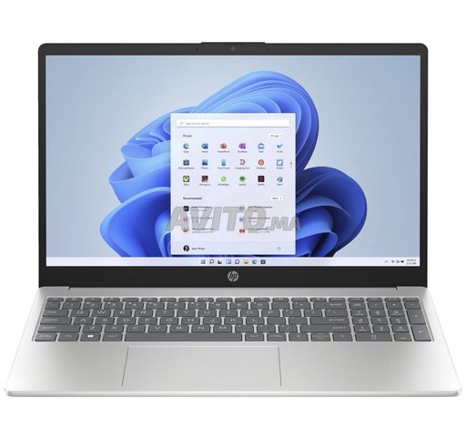 HP Laptop 17 Ryzen 7-5700U 16Go/512Go AMD Radeon 