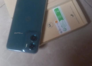 Vendre téléphone portable moto g05 