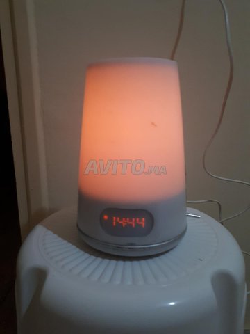 Réveil alarme heure lampe usb radio 