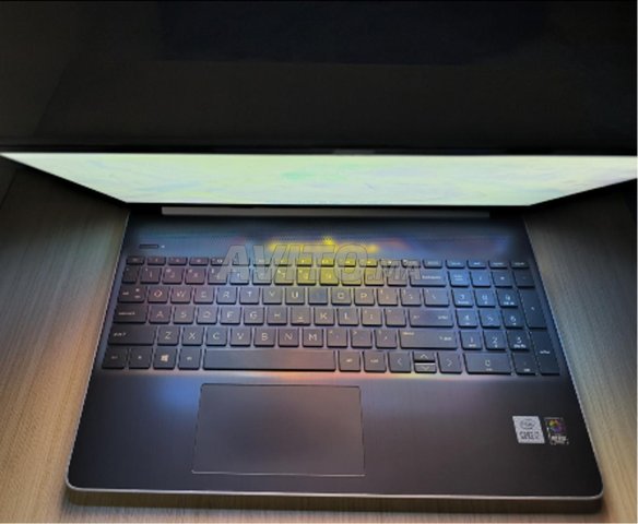 PC Portable HP 15.6″ i7 16Go RAM 512Go SSD.