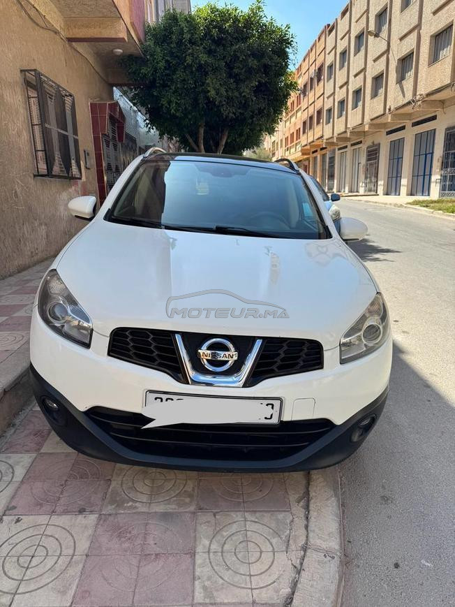 nissan 2010