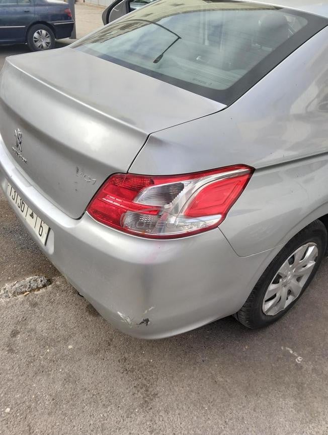 Peugeot 301 Essence Manuelle 2013 à Rabat