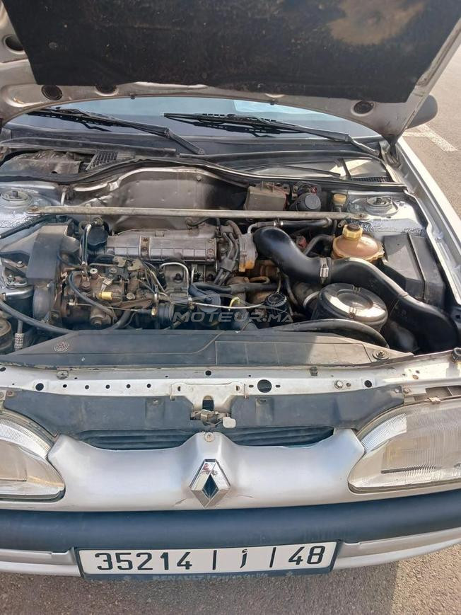 Renault 19