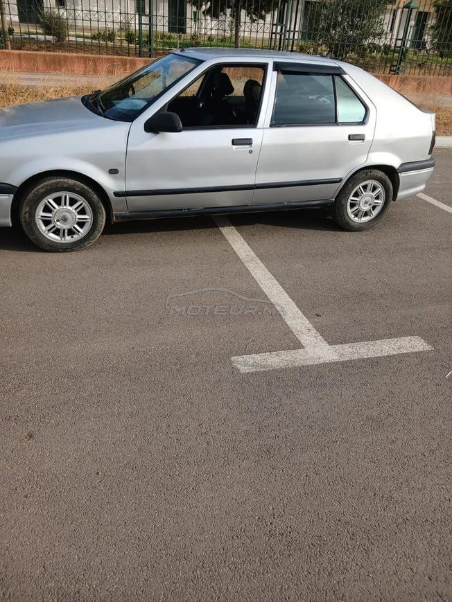 Renault 19